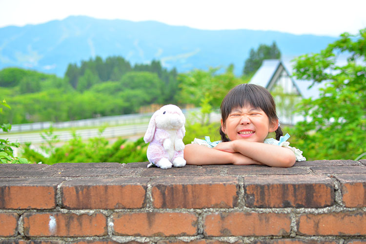 坂 由佳「ママ、かわいくとって～！」