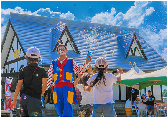 「わーい！シャボン玉！」服部将啓