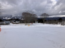 12/31(水)牧歌の里の天気「曇り」雪遊びの大晦日だョ！良いお年をお迎えください♡